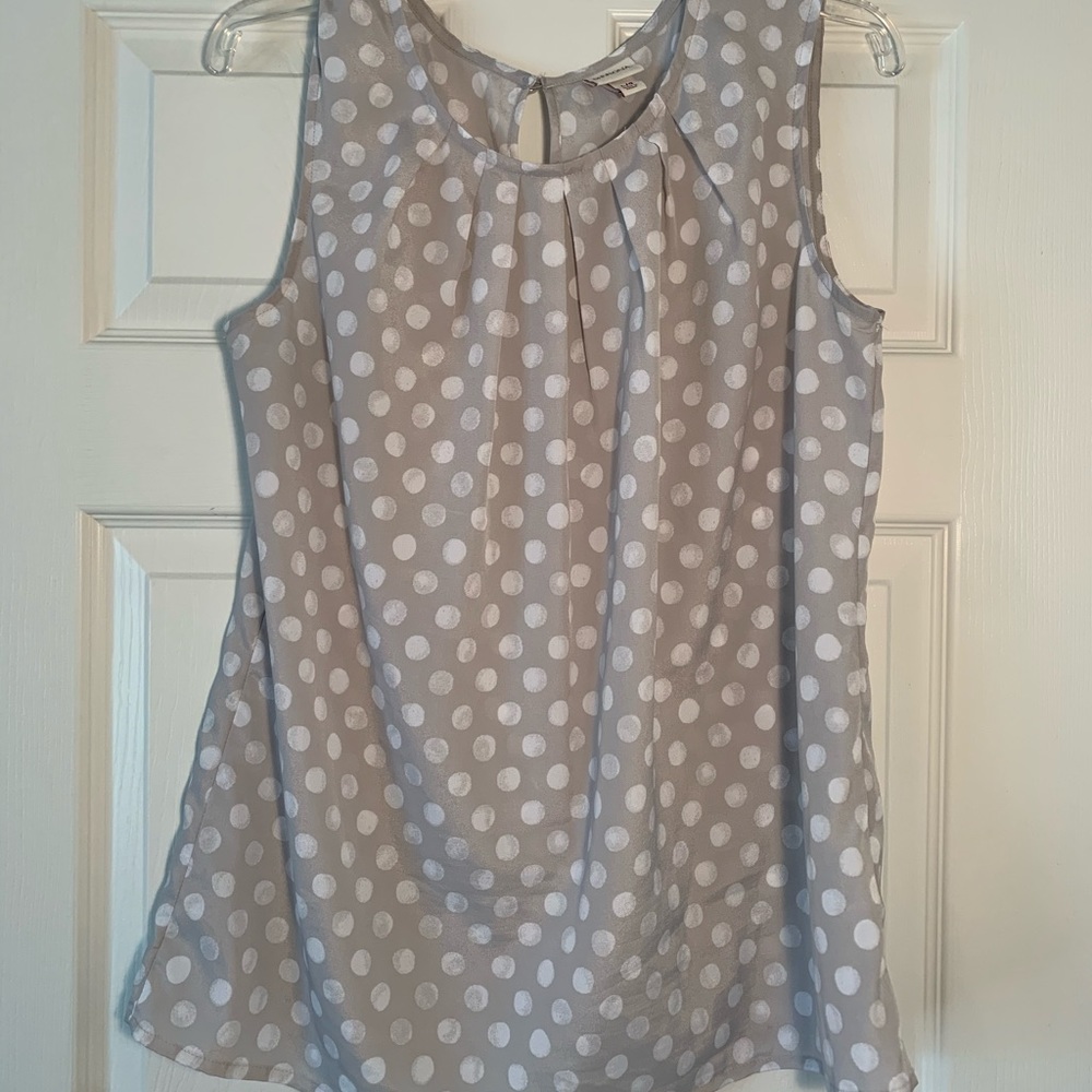Grey & White Polka Dot Tank!🤍🔘